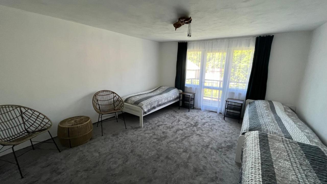 Apartmanovy Dom Adas Prosiek Exterior photo