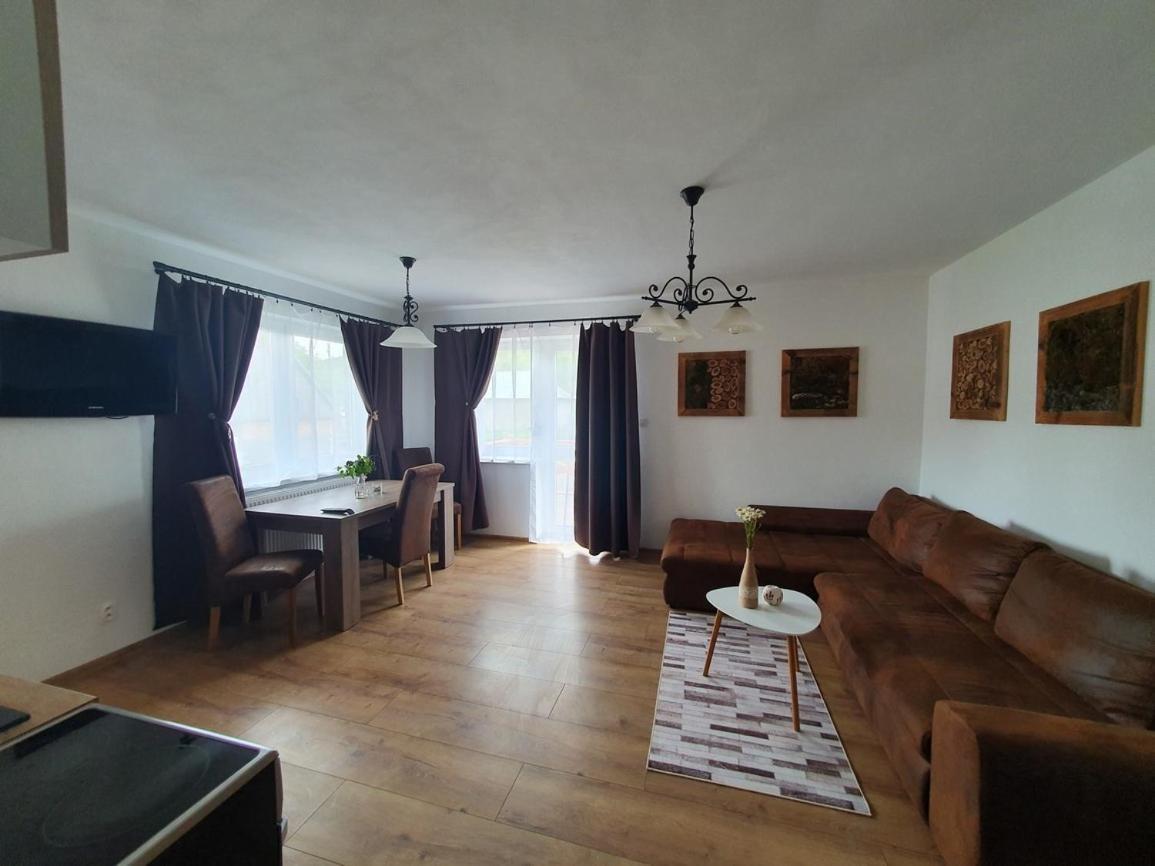 Apartmanovy Dom Adas Prosiek Exterior photo