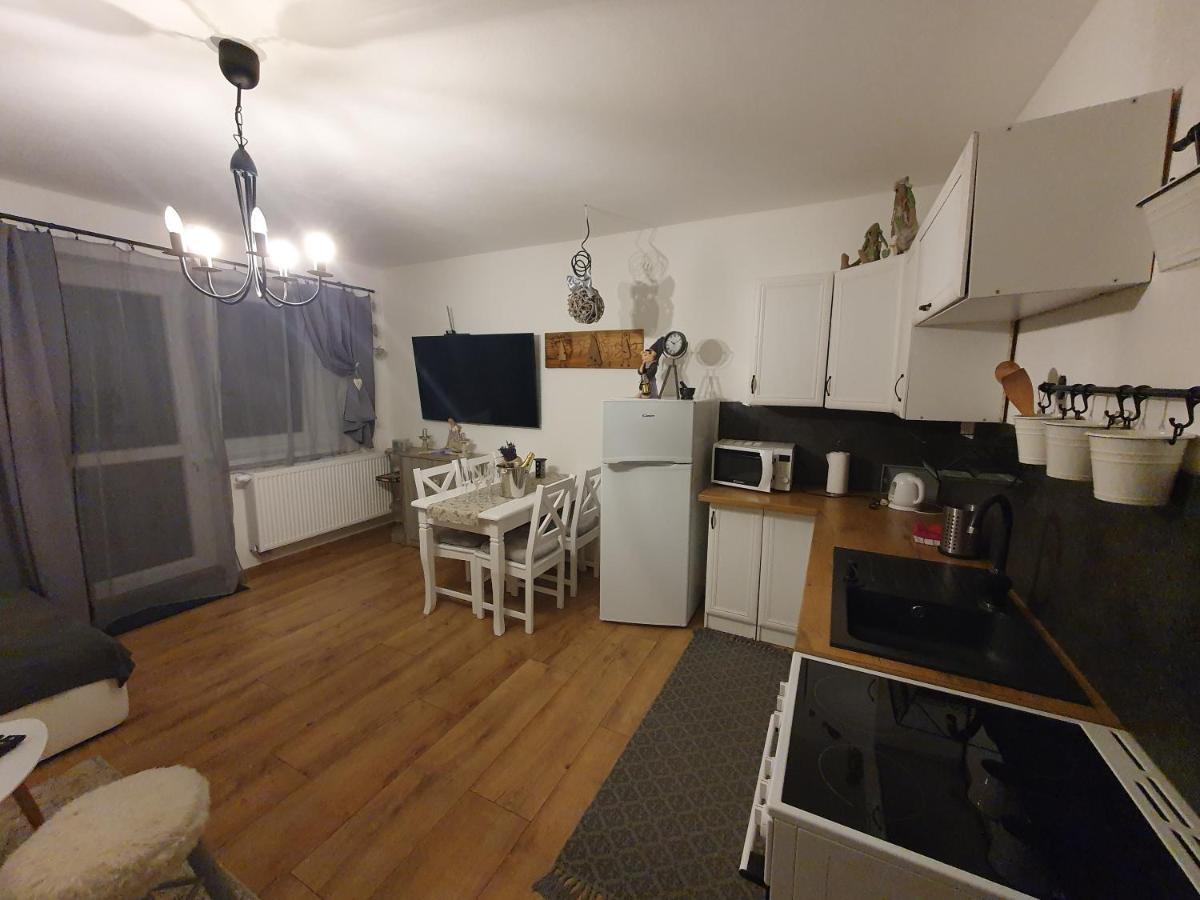 Apartmanovy Dom Adas Prosiek Exterior photo