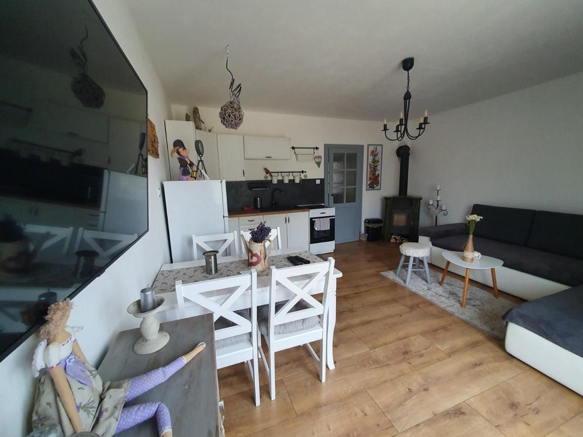 Apartmanovy Dom Adas Prosiek Exterior photo